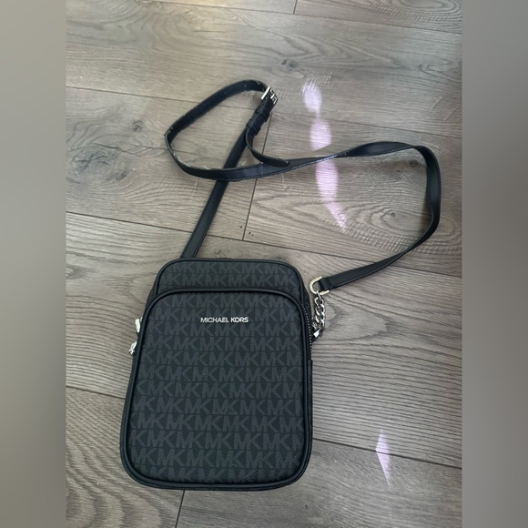 Michael Kors Handbags - Michael Kors Gray and Black Crossbody Bag